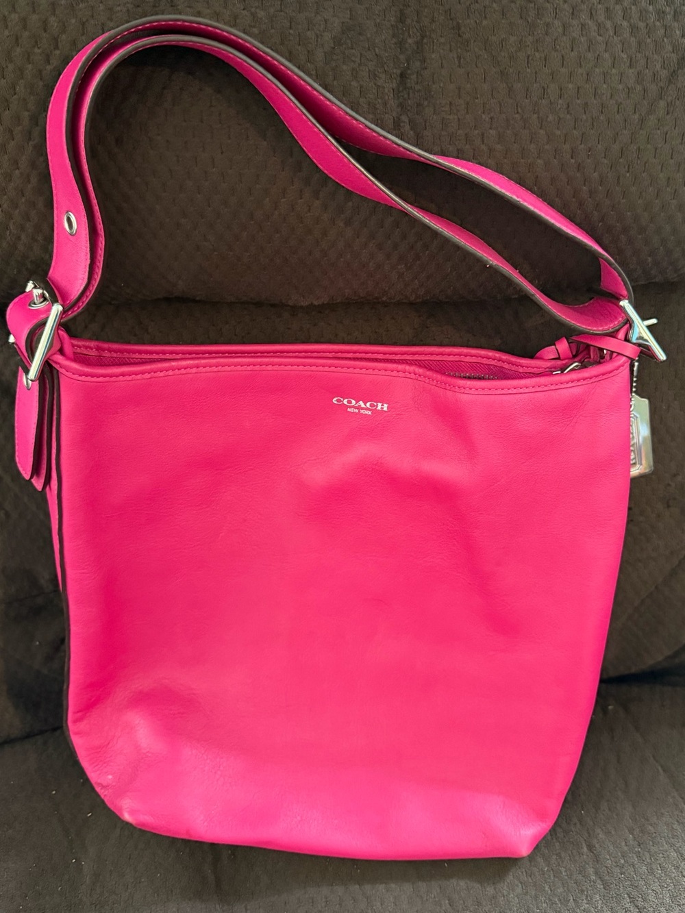 Vintage Fuchsia Pink Coach Legacy Duffle Hobo Leather Shoulder Bag xbody